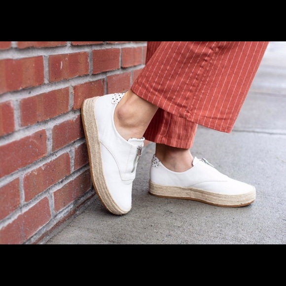 Dolce Vita Traes - Picture 2 of 7